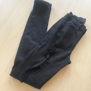 Ripped Black Skinny Pants